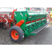 24 soros, 3m-es, egy vagy kéttárcsás, műtrágyaszórós aprómag vetőgép 
