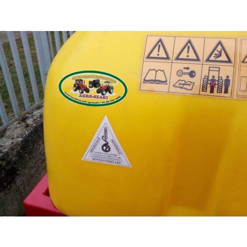 Függesztett szántóföldi permetezőgép 400l / 12 m (Schriffert) erősített vázzal és kerettel (EURO KÖZÉPÁRFOLYAM SZERINT!)