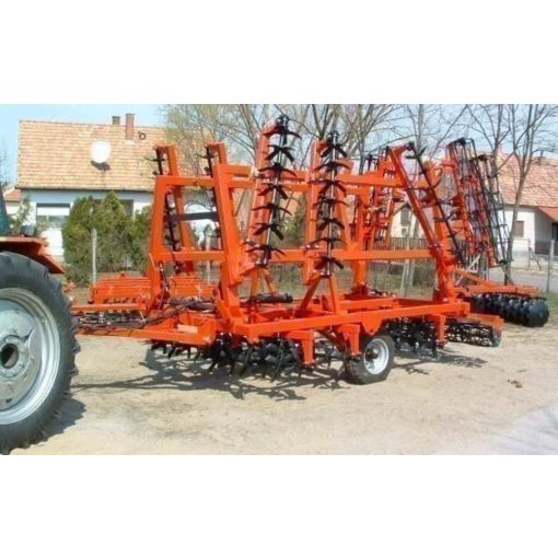 A.G.5.63-2 vontatott ásóborona három sor ásókéssel két sor törőhengerrel 