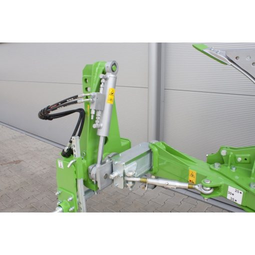 BOMET LEO U063/1 váltva forgatós 3 fejes eke állítható fogásszélességgel! 