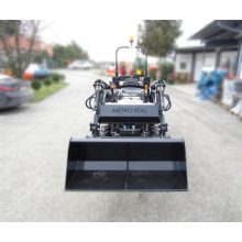 Captain 263 traktor, 4 kerék hajtású, agri gumiabroncsokkal, Metro-Stal homlokrakodóval