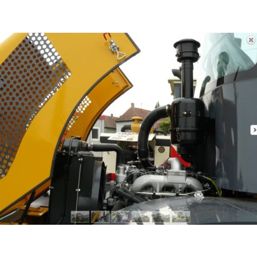 HYTEC ZL 25 rakódó gép 2 tonna emeléssel, földkanállal, raklapvilla szettel!