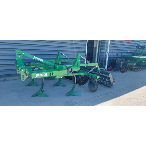 Gruber 2,1m munkaszélességű, 5-szárnyas kapával, csőpálcás, vagy csipkéspálcás hengerrel