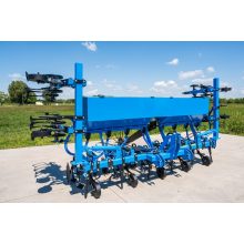 Leko 8 sorközművelő kultivátor 9 kocsival szerelve, HIDR.+ MŰTRÁGYASZÓRÓVAL  MAGYAR 