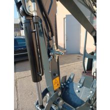 LX18 háromhengeres, 25 lóerős,1,4 tonnás gumitalpas árokásó, minikotró