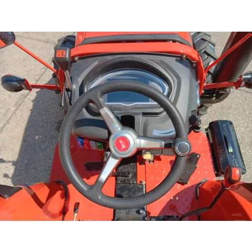 AMS (LAND X) LX504E traktor FORGALOMBA HELYEZHETŐ