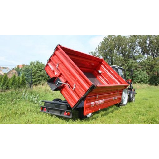 Metal-Fach T703A Pótkocsi műszakival 