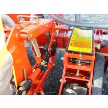 Szemenkénti vetőgép török, 4 soros,dupla tárcsás, műtrágya adagolóval   