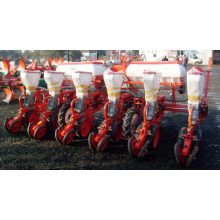 Szemenkénti TÖRÖK vetőgép  6 soros, műtrágya adagolóval, duplatárcsával fix vázas   