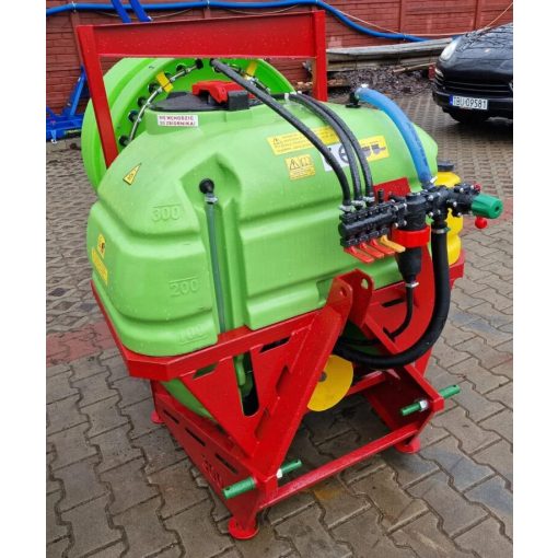 300L függesztett axiál ventillátoros permetező (Lengyel)